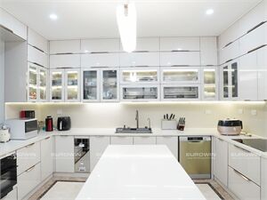 Tư Vấn Chọn Phụ Kiện Cho Tủ Bếp Chữ I, Chữ L, Chữ U: Tối Ưu Từng Góc Bếp