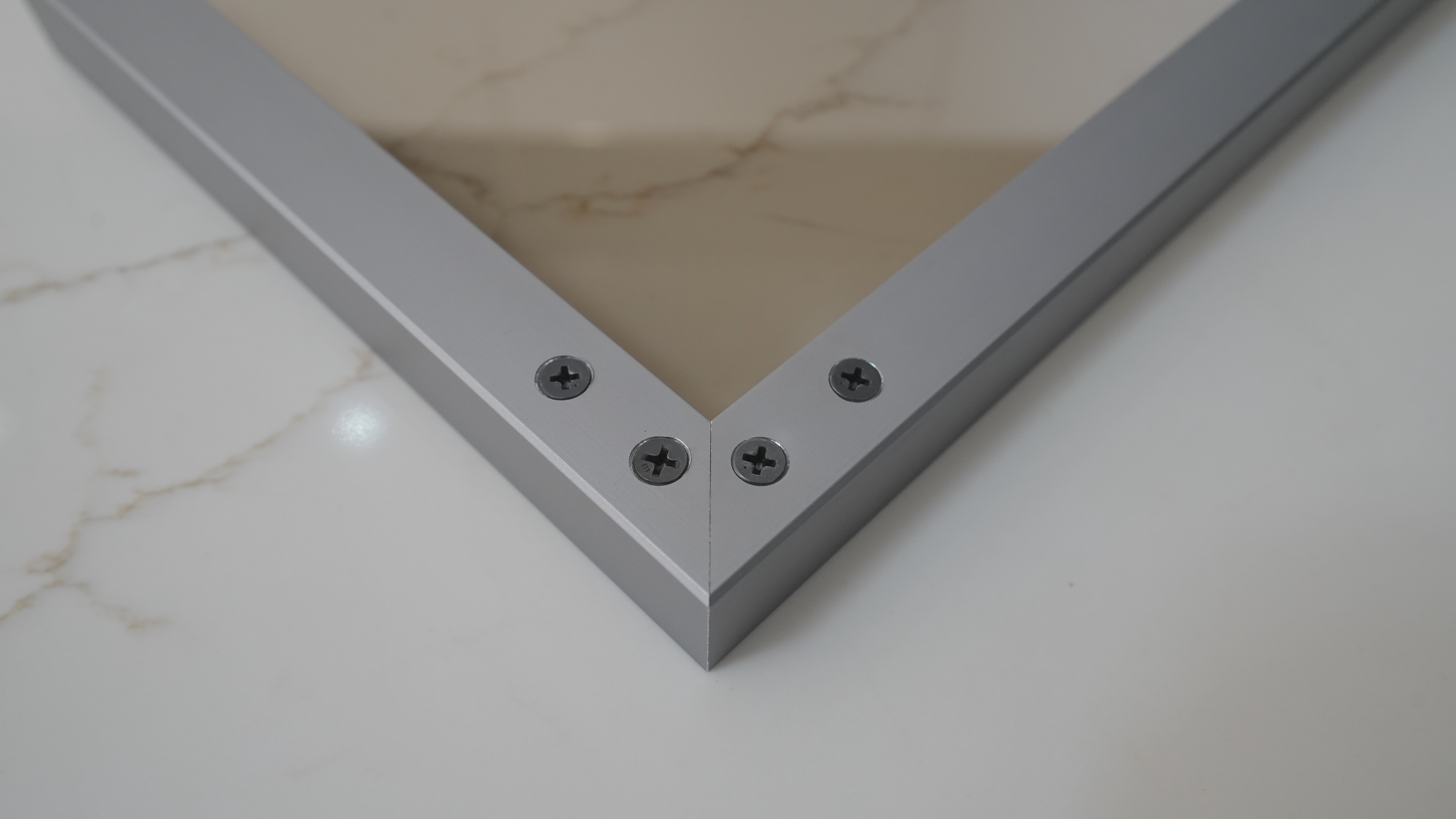 Mẫu Cánh Tủ Rượu Tủ Áo EUTA003