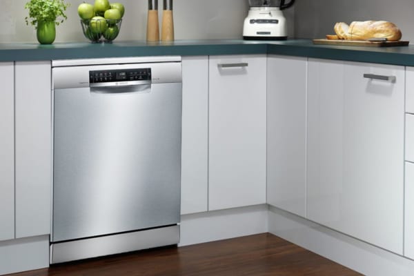 Top 7 mẫu tủ bếp có máy rửa bát đẹp hiện đại