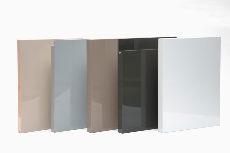 Cánh tủ bếp Acrylic bóng gương có tính thẩm mỹ cao