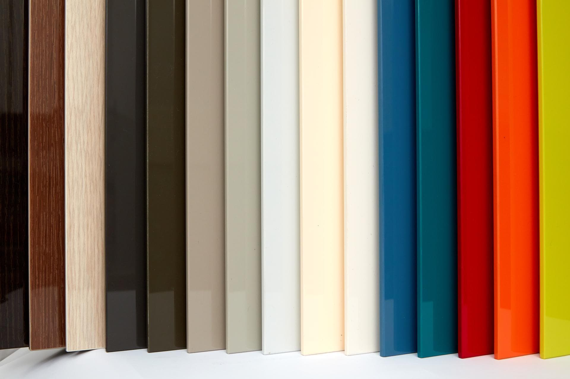 Cánh Tủ Bếp Acrylic, Melamine, Cánh Kính - Nên Chọn Loại Nào?