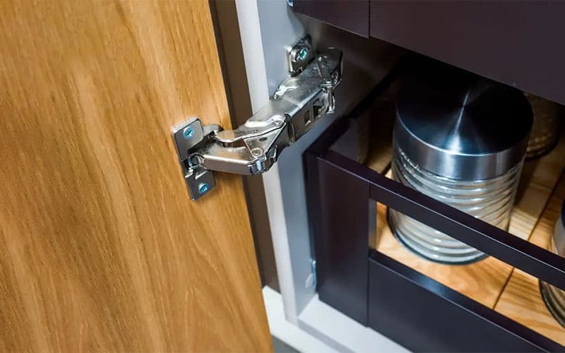 Kinh Nghiệm Làm Tủ Bếp Lần Đầu? Bỏ Túi Ngay Checklist Này Để Không Bị “Hớ”