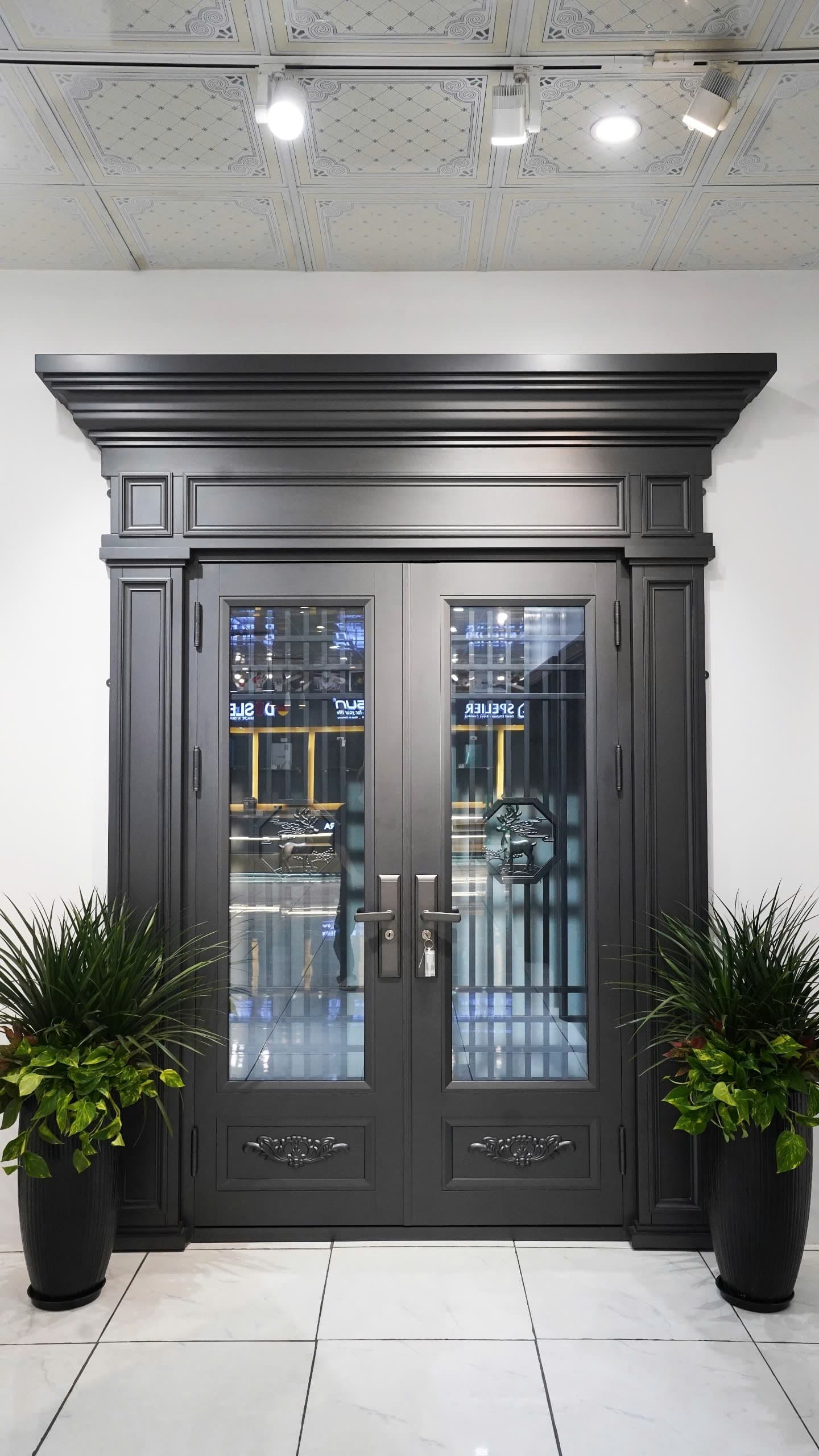 Khi nào nên chọn cửa nhôm nguyên tấm