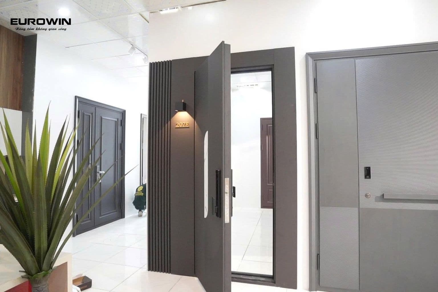 Mỗi kiểu mở cửa đều có ưu điểm riêng