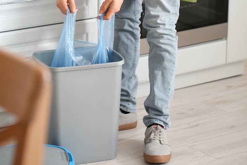 Vị Trí Đặt Thùng Rác Trong Bếp – Chớ Xem Nhẹ Phong Thủy!